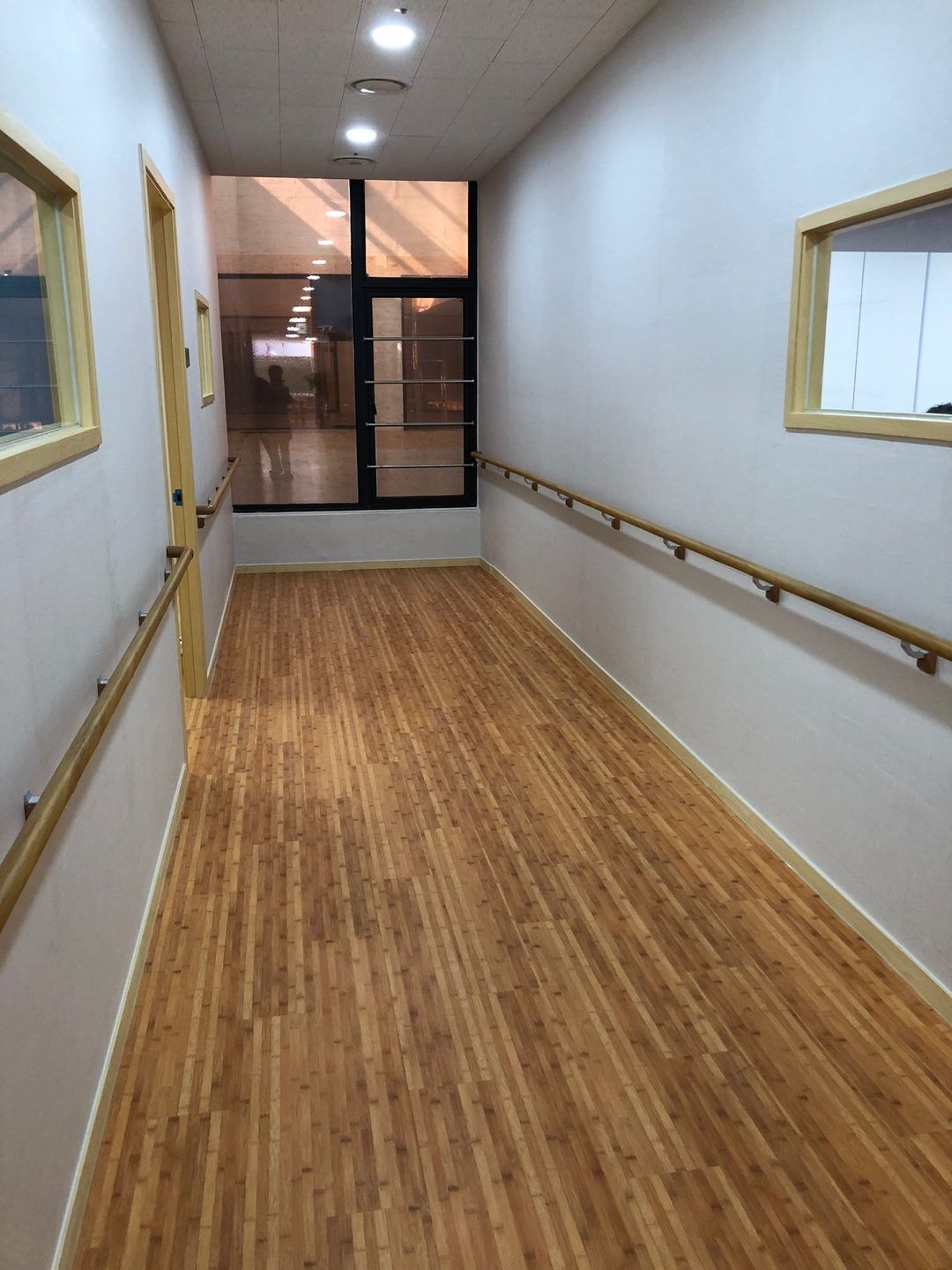 2000769928_A6zKSl5J_297aca4da87e0321f9171b893314a6a89fa20098.jpg 이미지크게보기