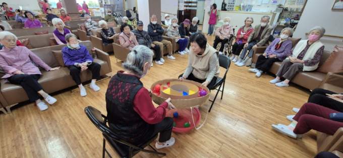 3547016979_RGA8rs2a_370d44e3865cde608cd49fa2622ac936030ebbce.jpg 이미지크게보기