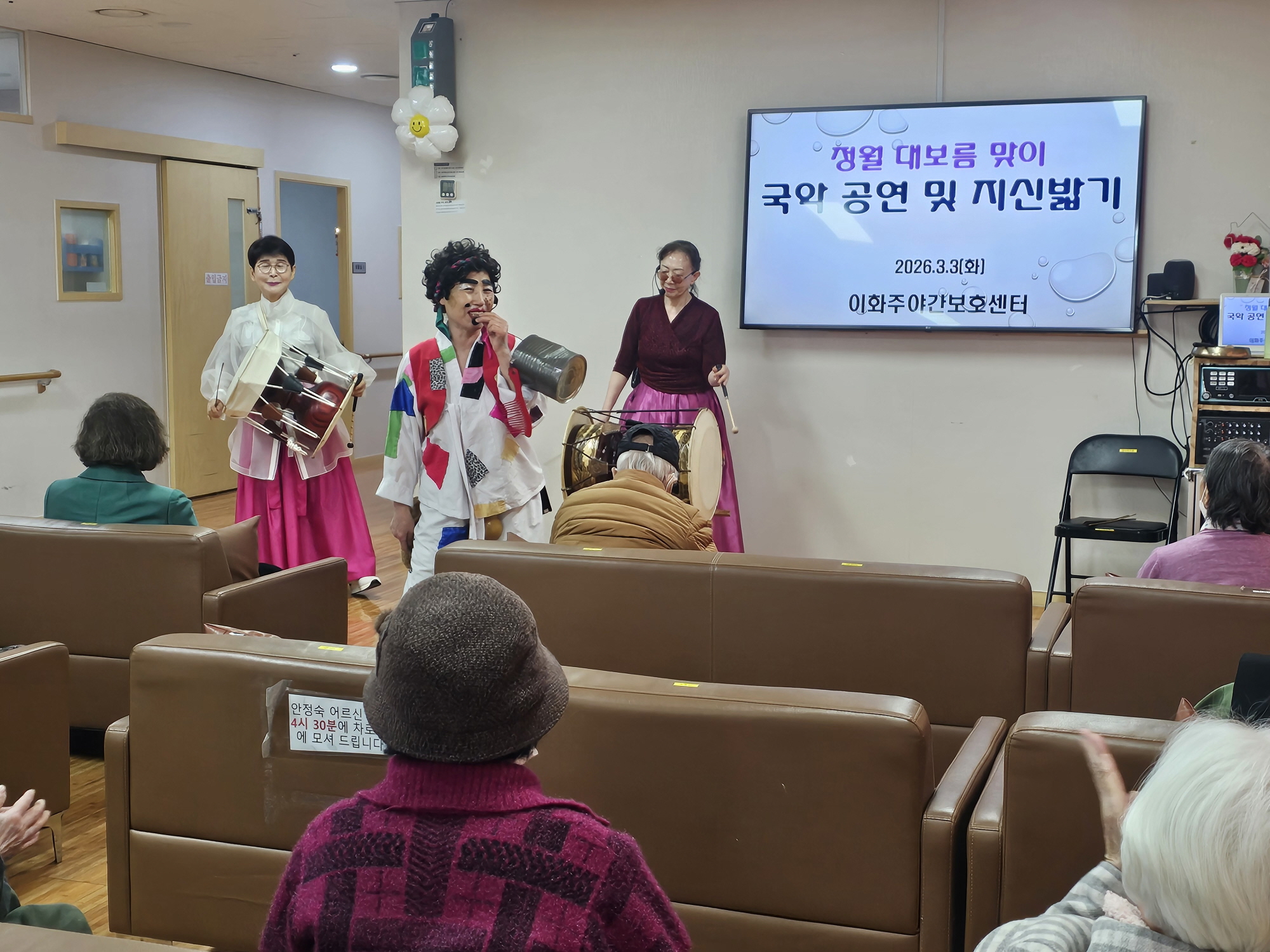 3547016979_jYJy10zW_a9863cd9c0d3e406381b00bb0ceb60daf1aec9cb.jpg 이미지크게보기